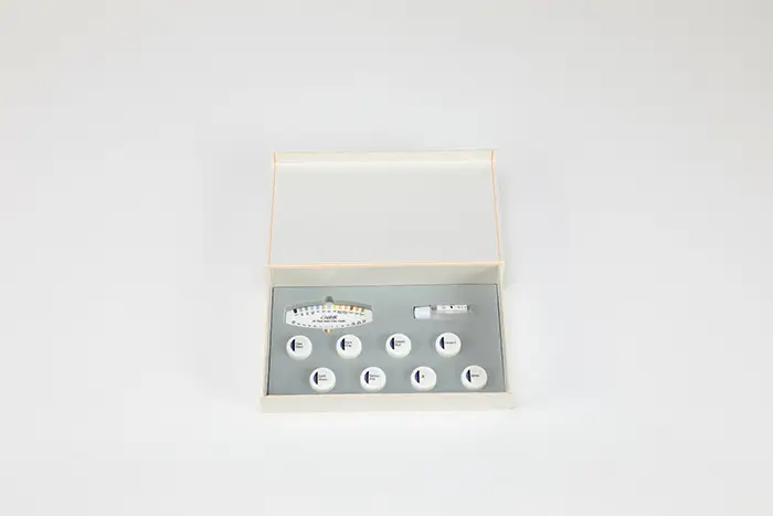 CZR FC PASTE STAIN BASIC KIT - KURARAY NORITAKE