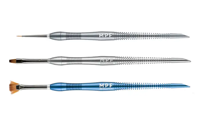 REVOLUTION BRUSH - M. P. F.