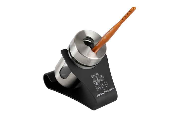 BRUSH HYDRATOR - M. P. F.